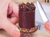 Mini Cake  Gelatin Goodness: Making Playful Jelly PigShaped Lollipop Treat