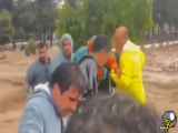 نجات پارکبان مشهدی در سیلاب پل ناصری بزرگراه کلانتری