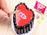 Amazing KitKat chocolate 1000 Best of miniature KitKat Heart Chocolate Cake re