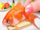 طرز تهیه ماهی کبابی مینیاتوری خوشمزه - آشپزی مینیاتوری - ماهی قرمز کوچولو