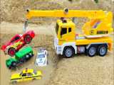Highspeed vehicle pursuit and play with construction vehicles| Toy Car Story