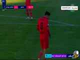 در آستانه دروازه خالی توپ را به بیرون پرتاب کرد