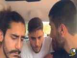 ضربه زدن به دوست