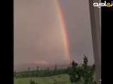 رنگین کمان زیبا در آسمان