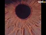 کلیپ دانستنی ( چشم انسان زیر زوم ۱۰۰۰ برابر این شکلی است... )