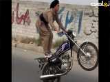 تک چرخ زدن دخترکرد روی موتور سیکلت