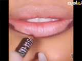 کشیدن خط لب و رژ