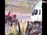 کامیون تراکتور را نابودکرد
